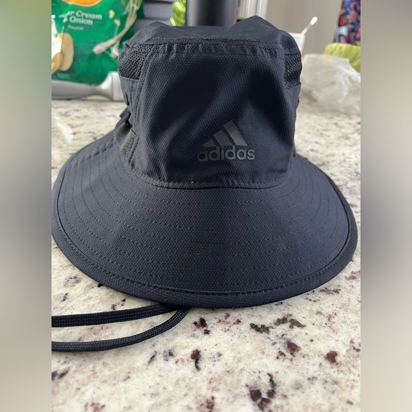 Adidas Victory Bucket Hat - Picture 2 of 6